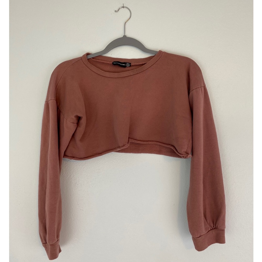 PrettyLittleThing Crop Top Sweater